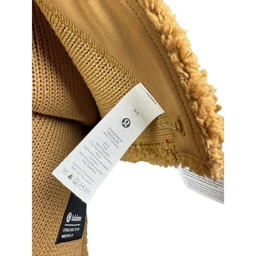 Lululemon Scarf Womens One Size Brown Sherpa Fleece‎ Snap Button Cozy Wrap